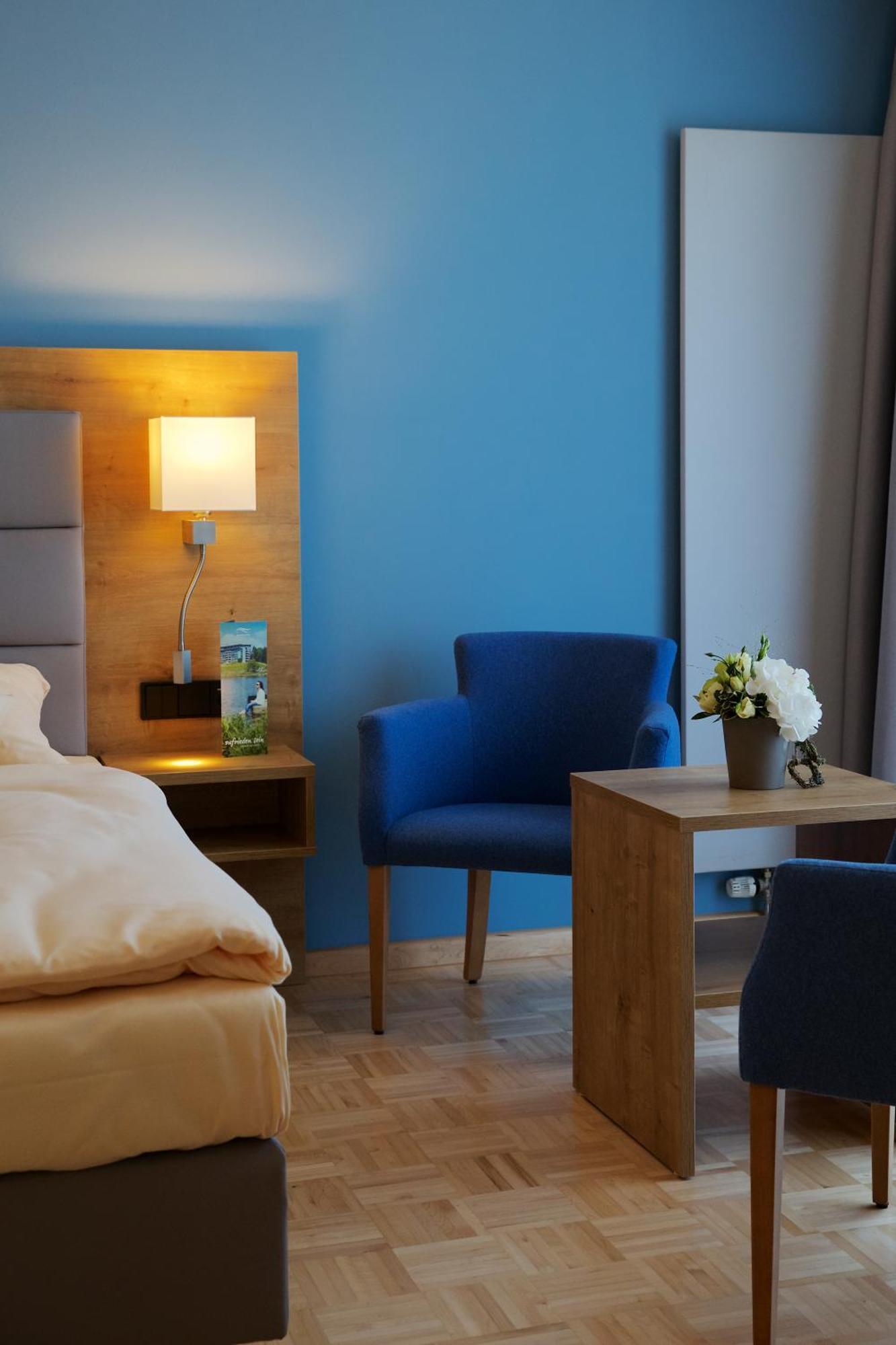 Bio-Seehotel Zeulenroda Экстерьер фото