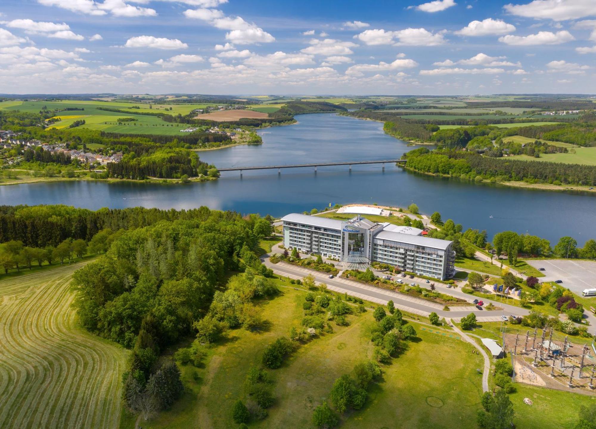 Bio-Seehotel Zeulenroda Экстерьер фото