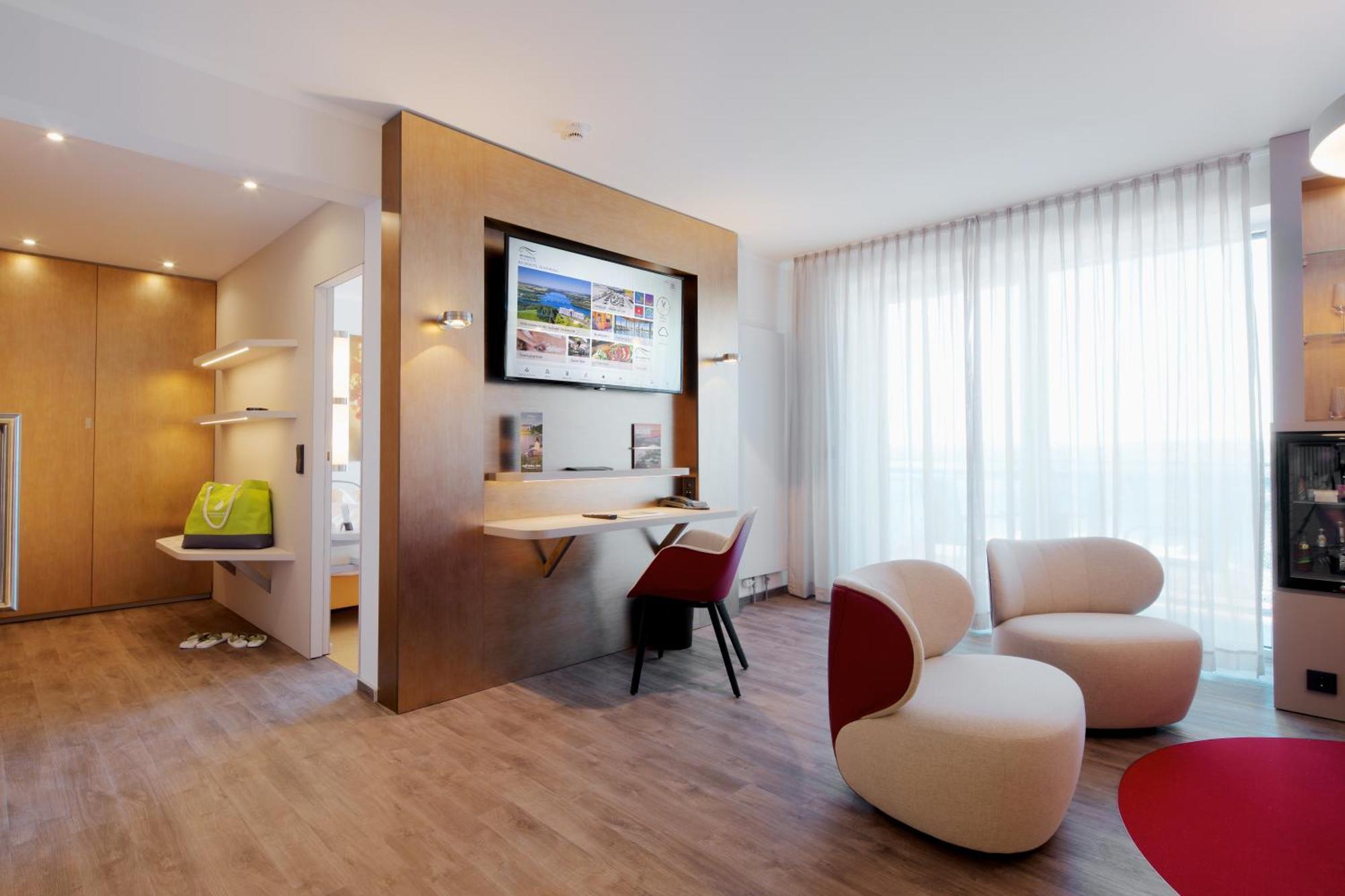 Bio-Seehotel Zeulenroda Экстерьер фото