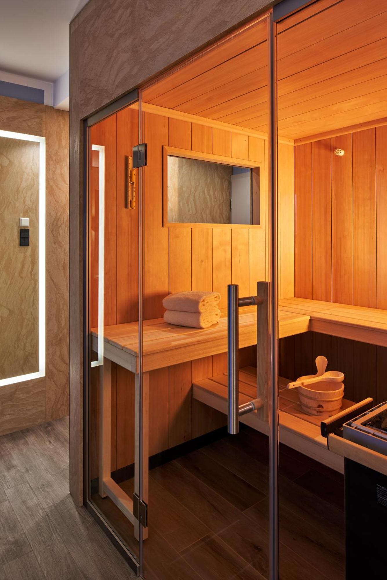 Bio-Seehotel Zeulenroda Экстерьер фото